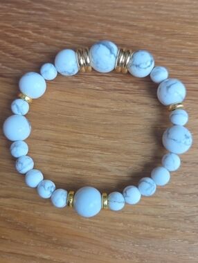 White Howlite Beads Stretch Bracelet, Hand Crafted